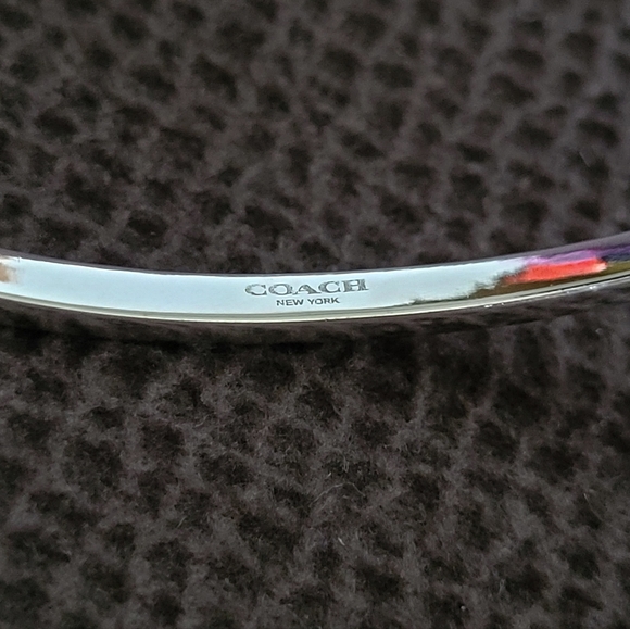 Coach Silver🤍 Pave Bar Hinged Bangle - NWOT - Picture 7 of 13